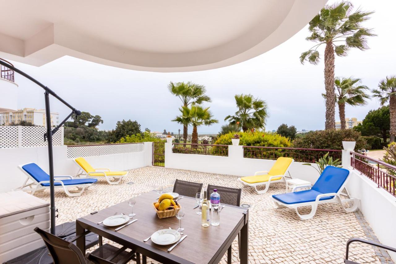 Appartamento Great 2 Bedroom With Communal Pool *